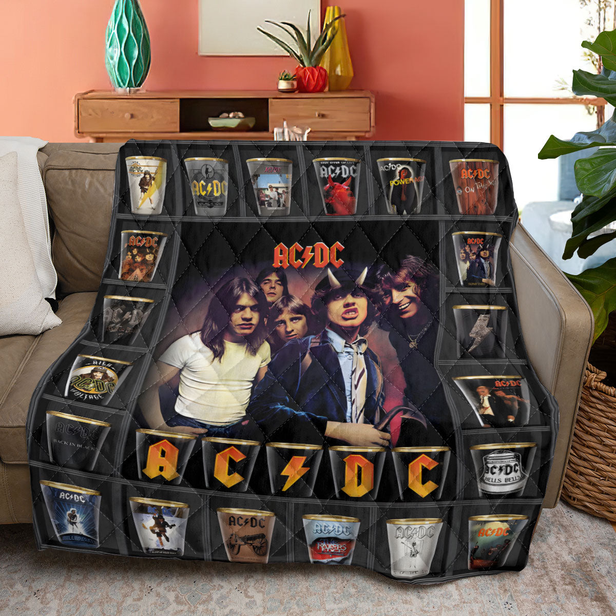 AC/DC Quilt Blanket – TANTN 10489
