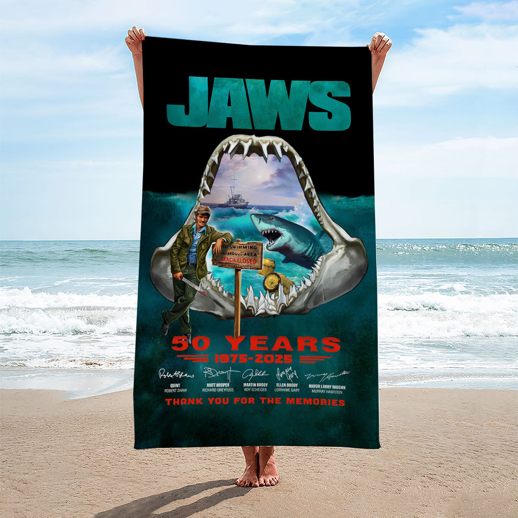 Jaws Rectangle Beach Towel – HOATT 10624
