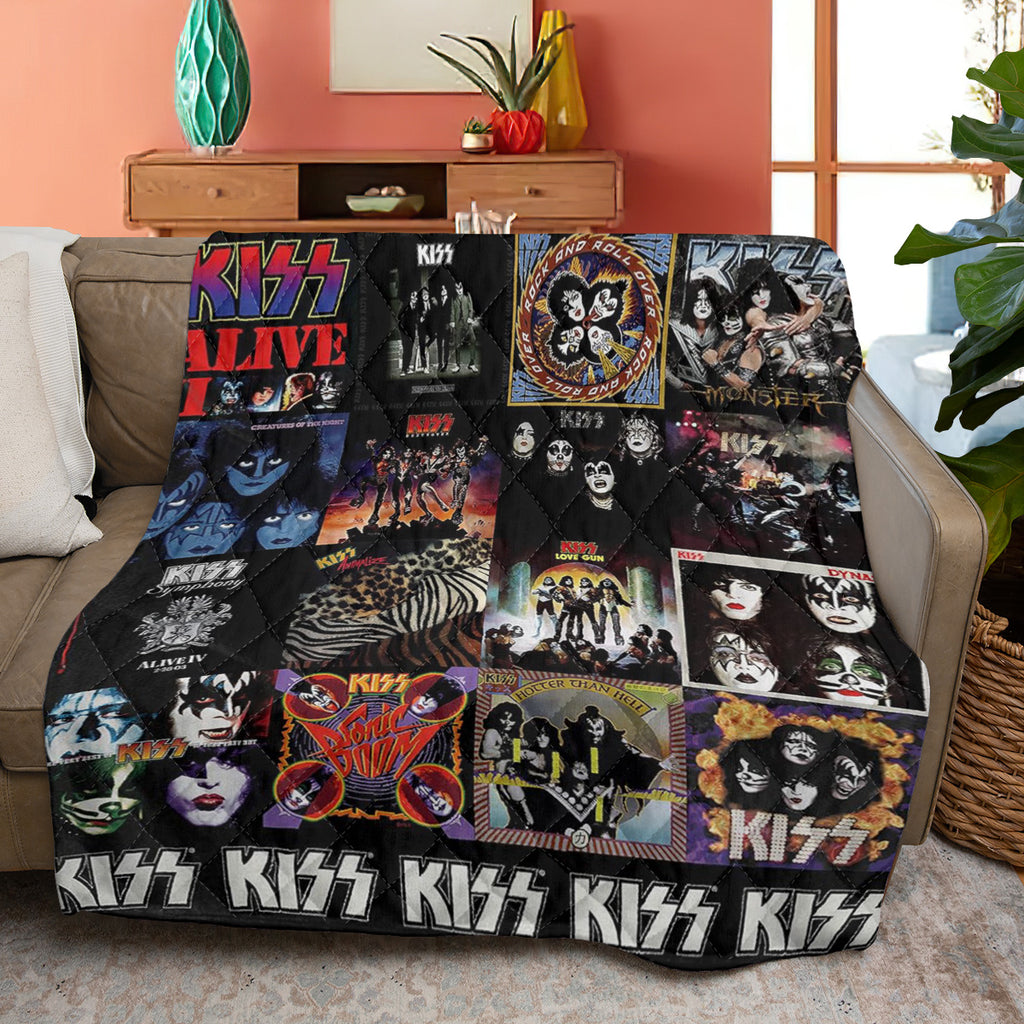 KISS Quilt Blanket – GNE 2284