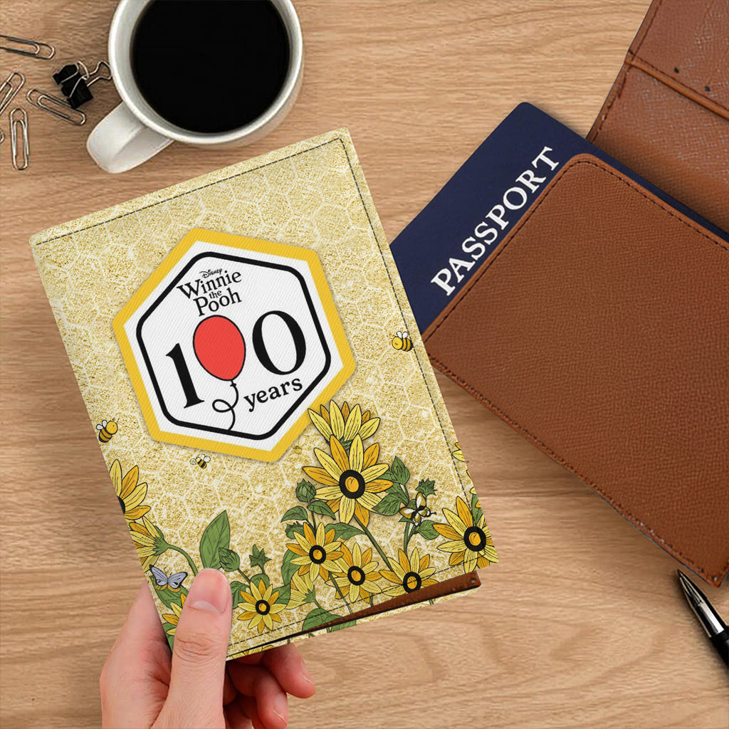 Winnie-the-Pooh 100th Anniversary Leather Passport Cover – TMTHU6390